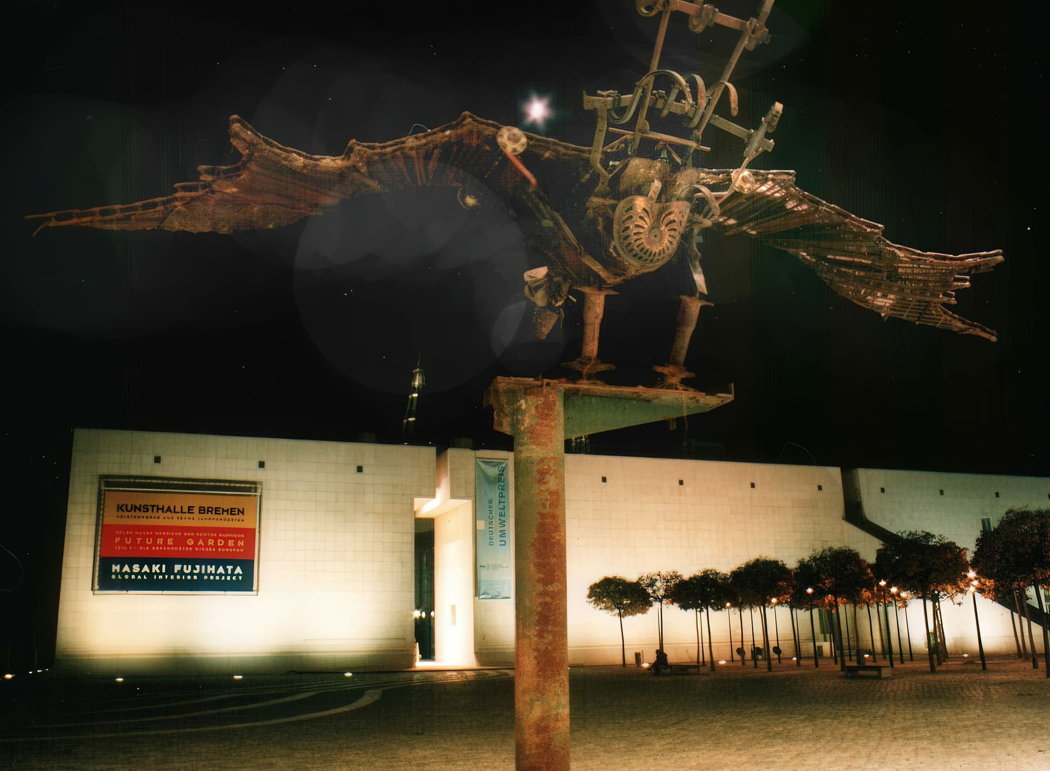 Solarvogel nachts vor der Kunsthalle Bremen